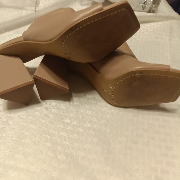 Vince Camuto Avangila Women's Leather Peep-Toe Heels Slingback Size 8 Brown - Picture 8 of 9